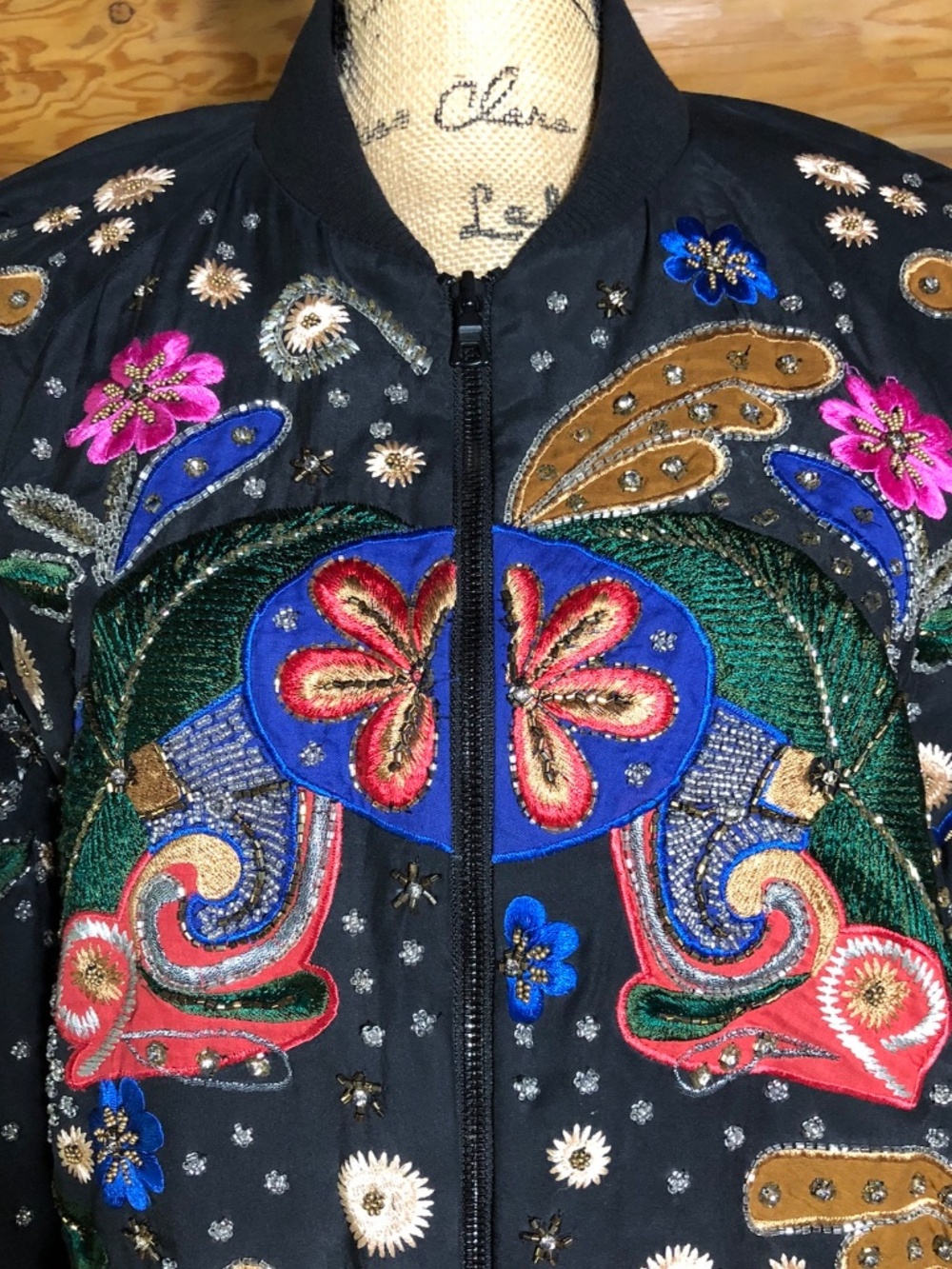 Alice + Olivia Felisa Floral Embroidery Embellished Silk Bomber Jacket in size L - Picture 4 of 14